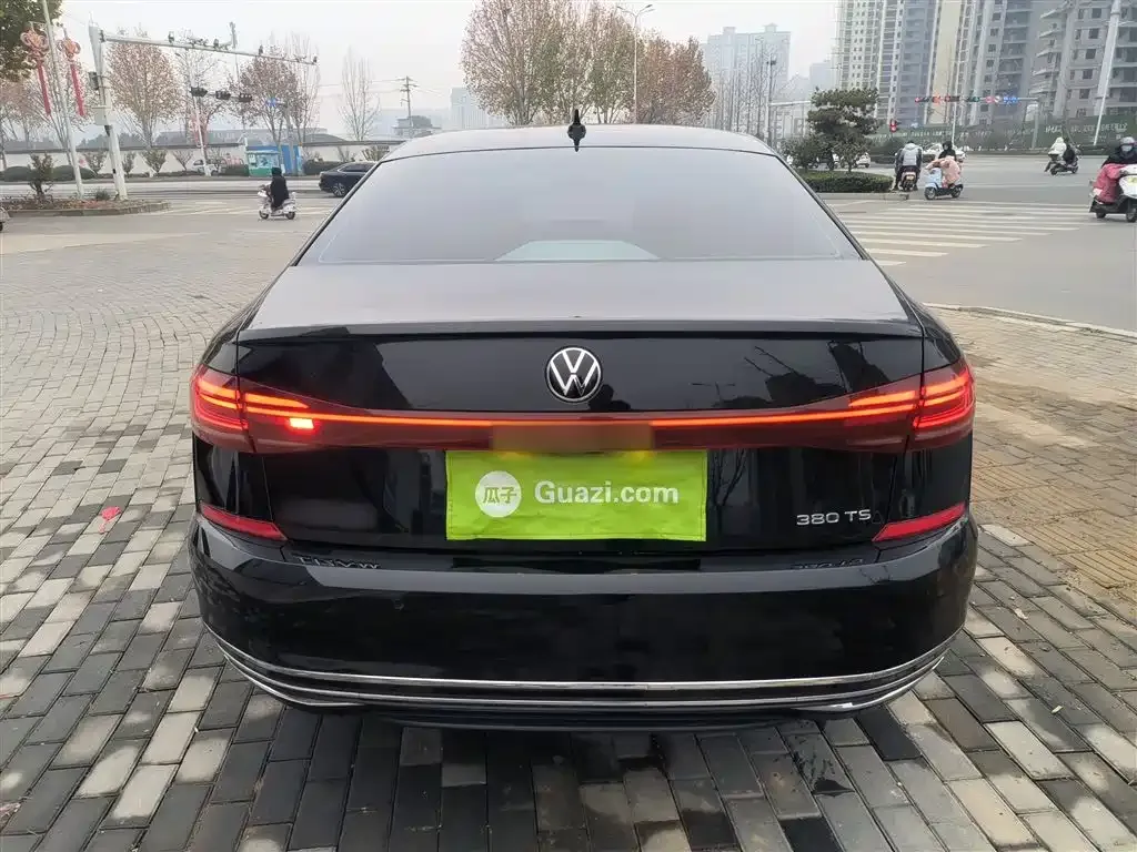 Volkswagen Passat — фото 6