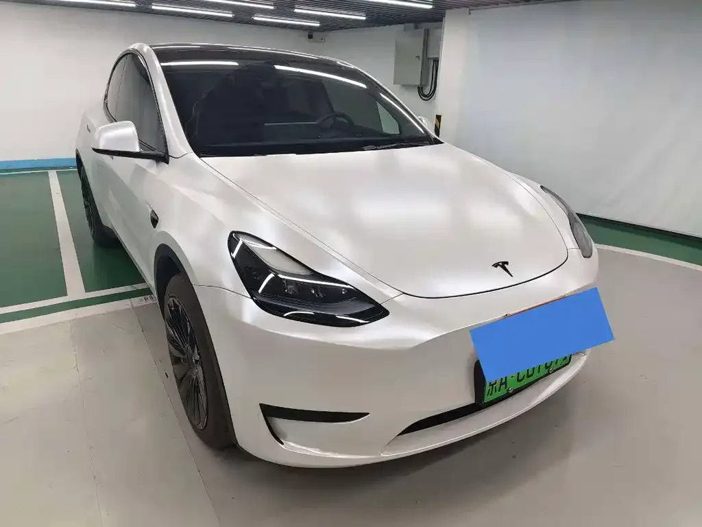 Tesla Model Y — фото 6
