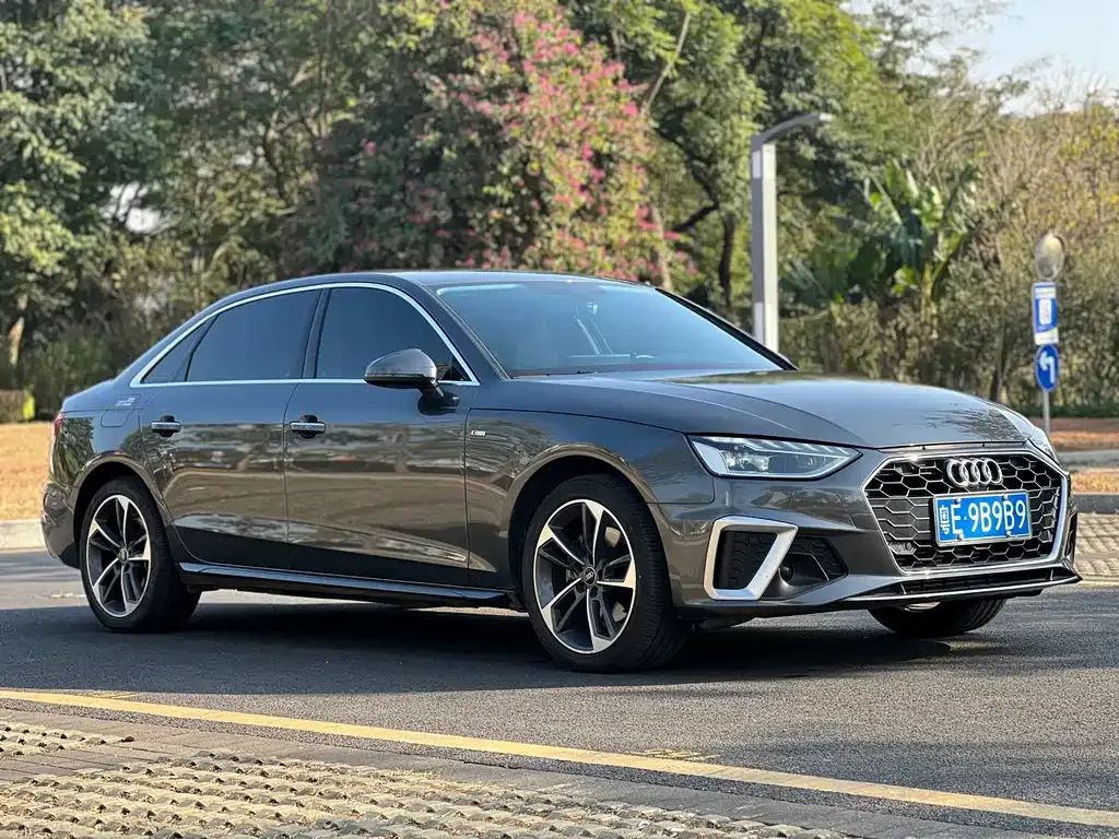 Audi A4L — фото 7