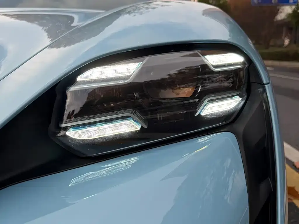 Porsche Taycan 2023 из CN, фото 2