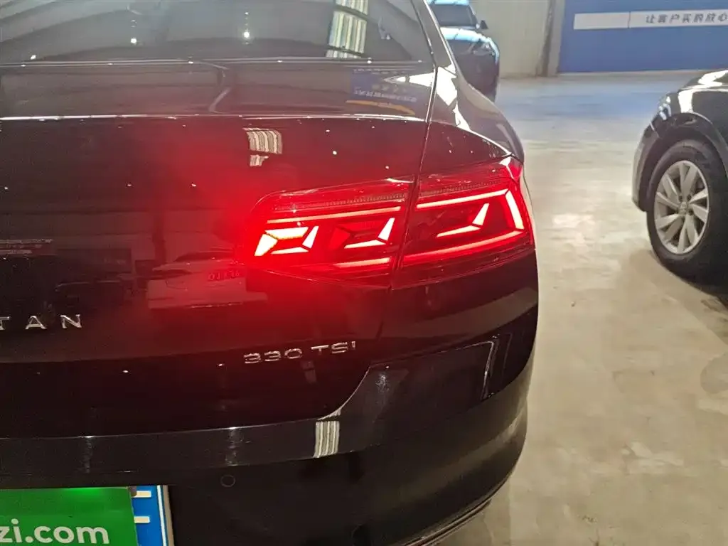 Volkswagen Magotan 2022 из CN, фото 5