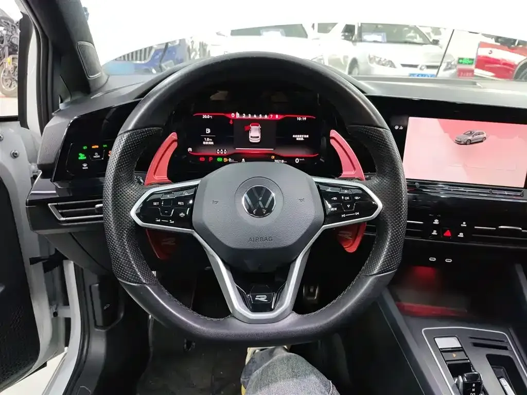 Volkswagen Golf 2023 из CN, фото 4