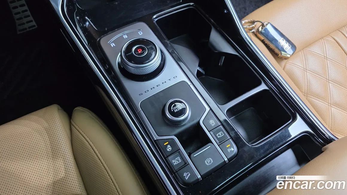 Kia Sorento — фото 7