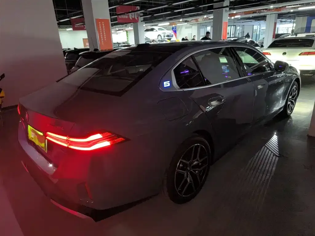 BMW i5 2026 из CN, фото 4