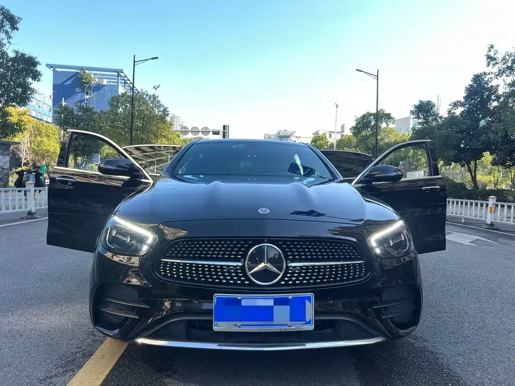 Mercedes-Benz E-Class 2023 из CN, фото 10