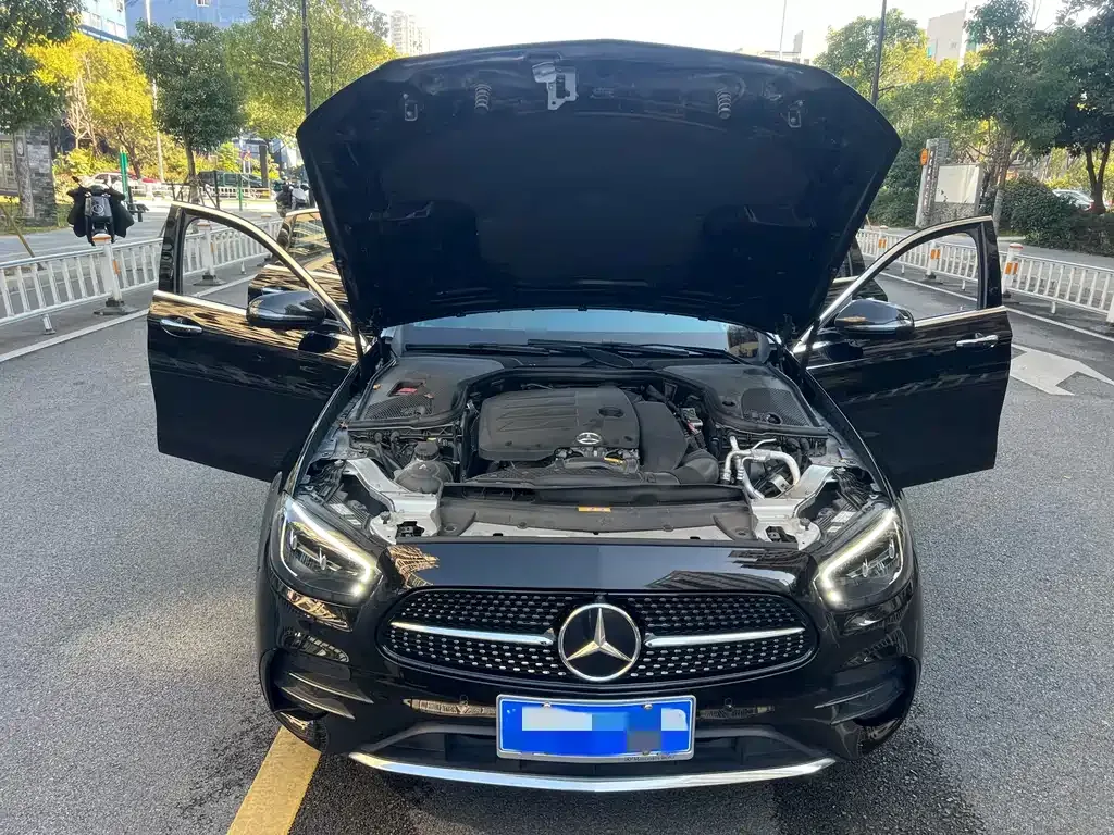 Mercedes-Benz E-Class 2023 из CN, фото 3