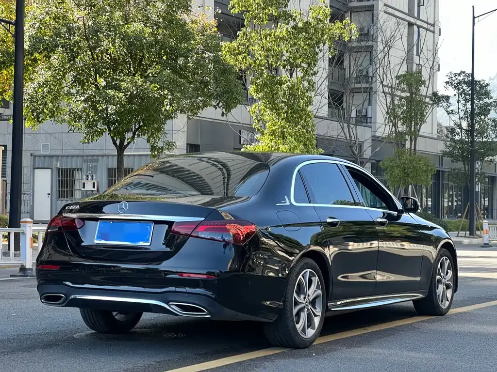 Mercedes-Benz E-Class 2023 из CN, фото 6