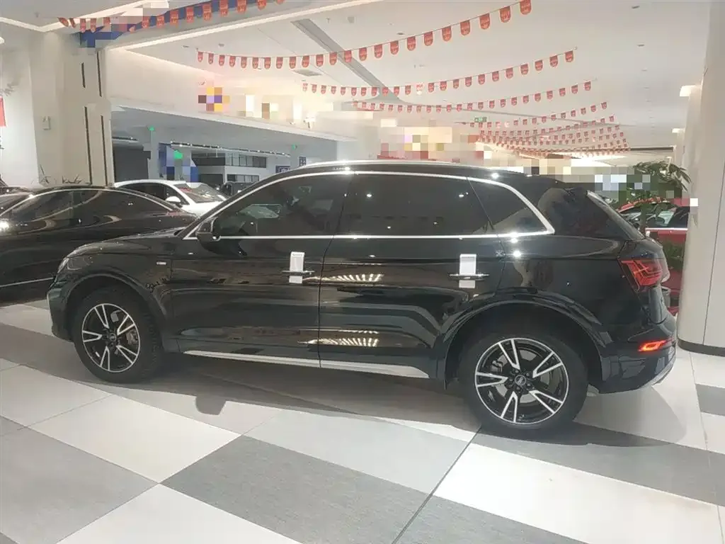 Audi Q5L 2023 из CN, фото 4