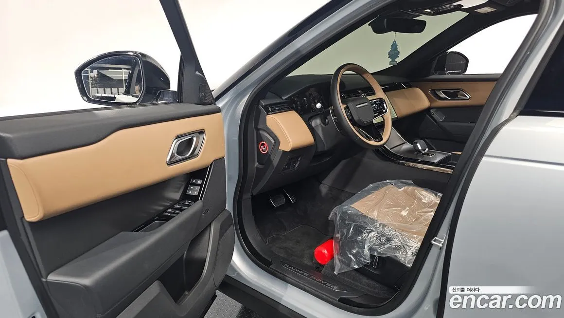 Land Rover Range Rover Velar 2025 из KR, фото 10
