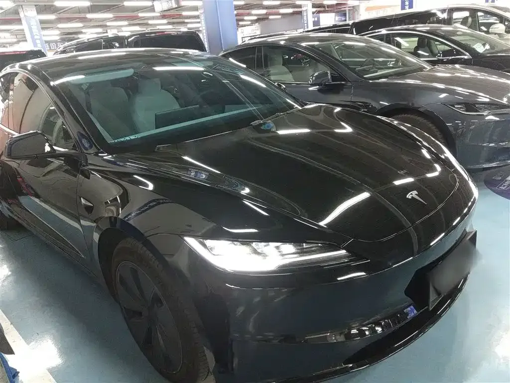 Tesla Model 3 2023 из CN, фото 3