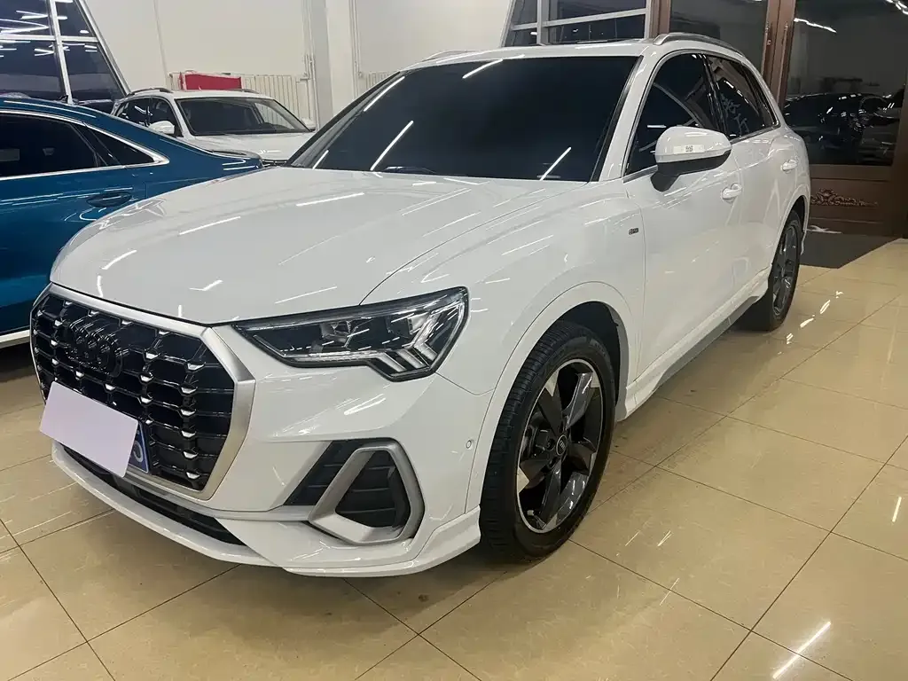 Audi Q3 2021 из CN, фото 1