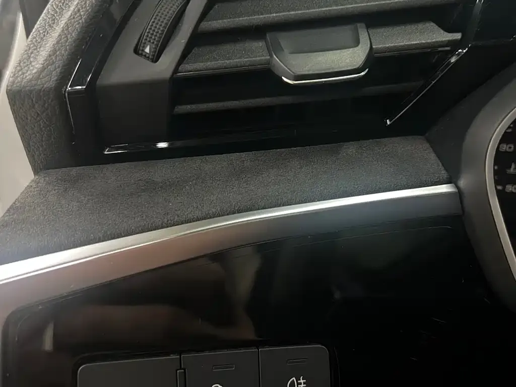 Audi Q3 2021 из CN, фото 10