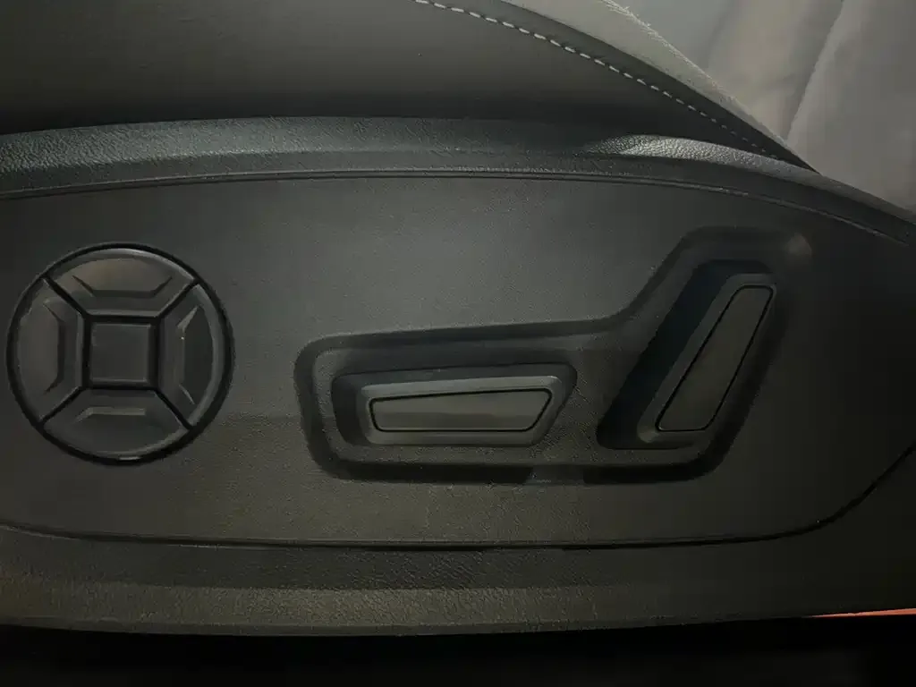 Audi Q3 2021 из CN, фото 6