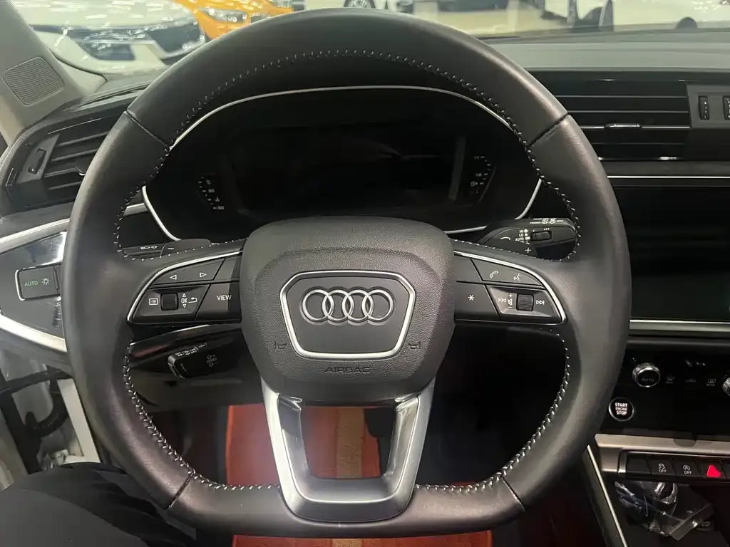 Audi Q3 2021 из CN, фото 7
