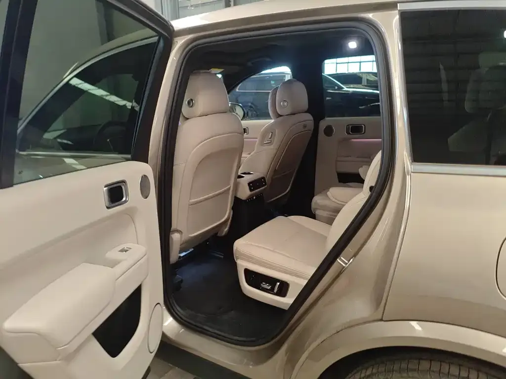 Li Auto L8 2024 из CN, фото 6