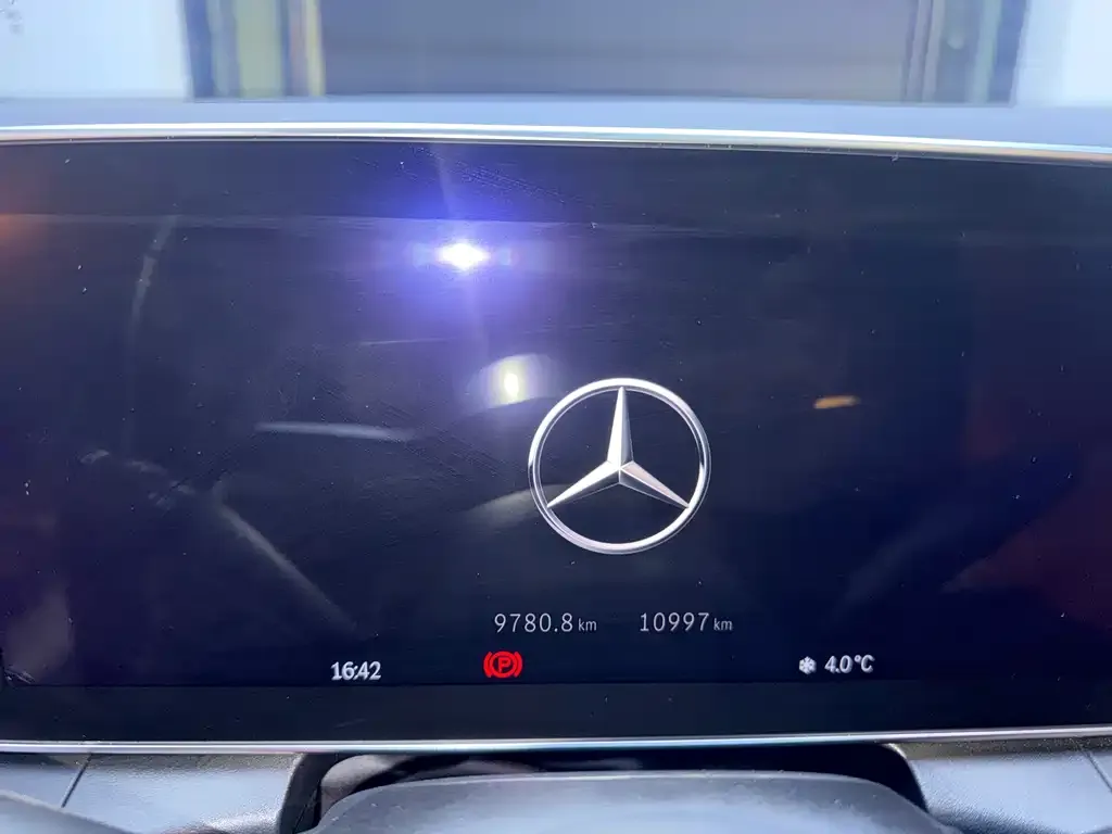 Mercedes-Benz GLC 2024 из CN, фото 2