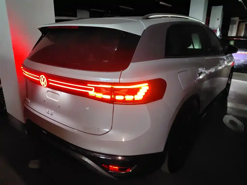Volkswagen ID.6 Crozz 2023 из CN, фото 3