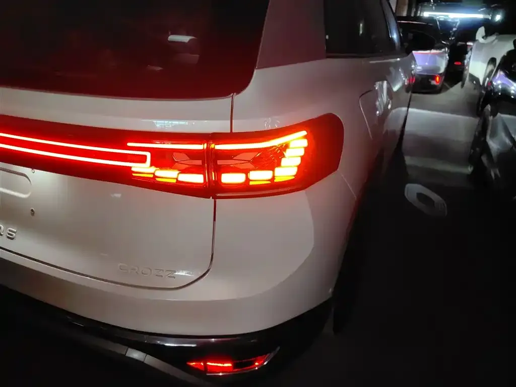 Volkswagen ID.6 Crozz 2023 из CN, фото 6