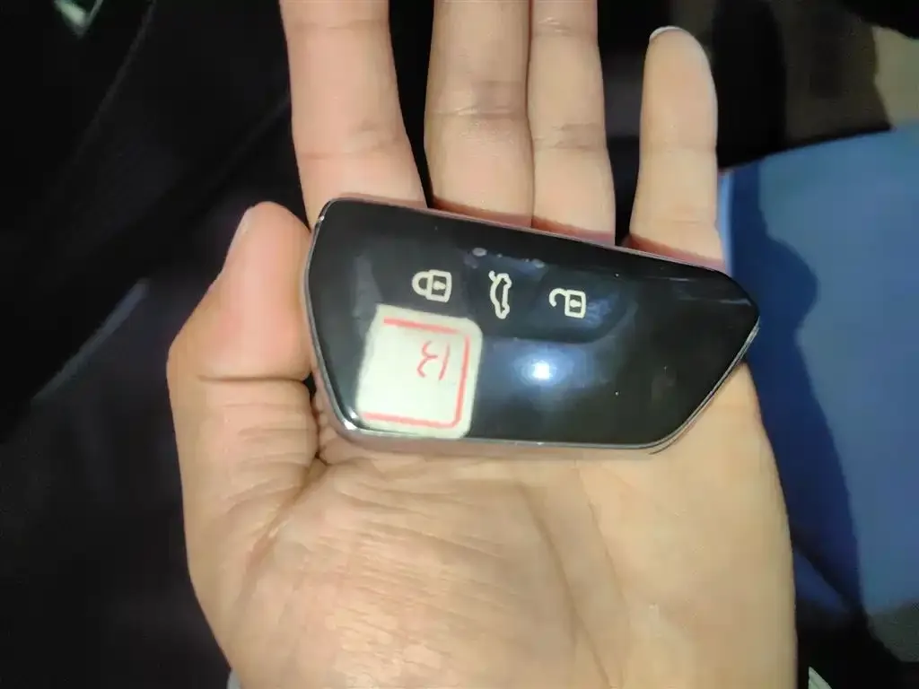 Volkswagen ID.6 Crozz 2023 из CN, фото 5