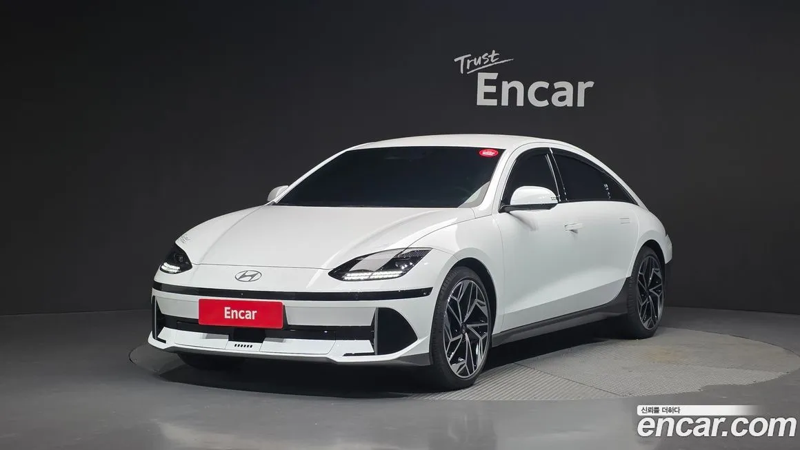 Hyundai Ioniq6 — фото 1