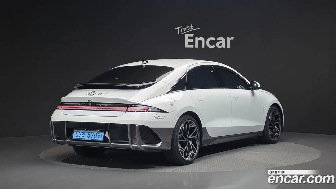 Hyundai Ioniq6 — фото 3