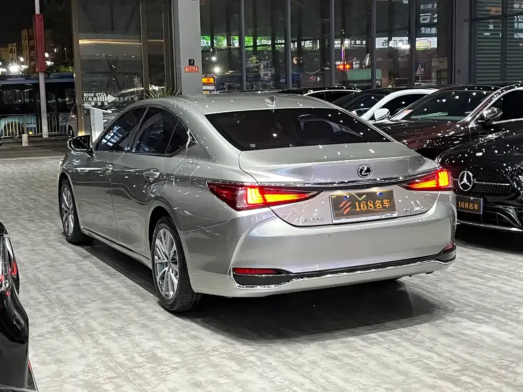 Lexus ES 2022 из CN, фото 6