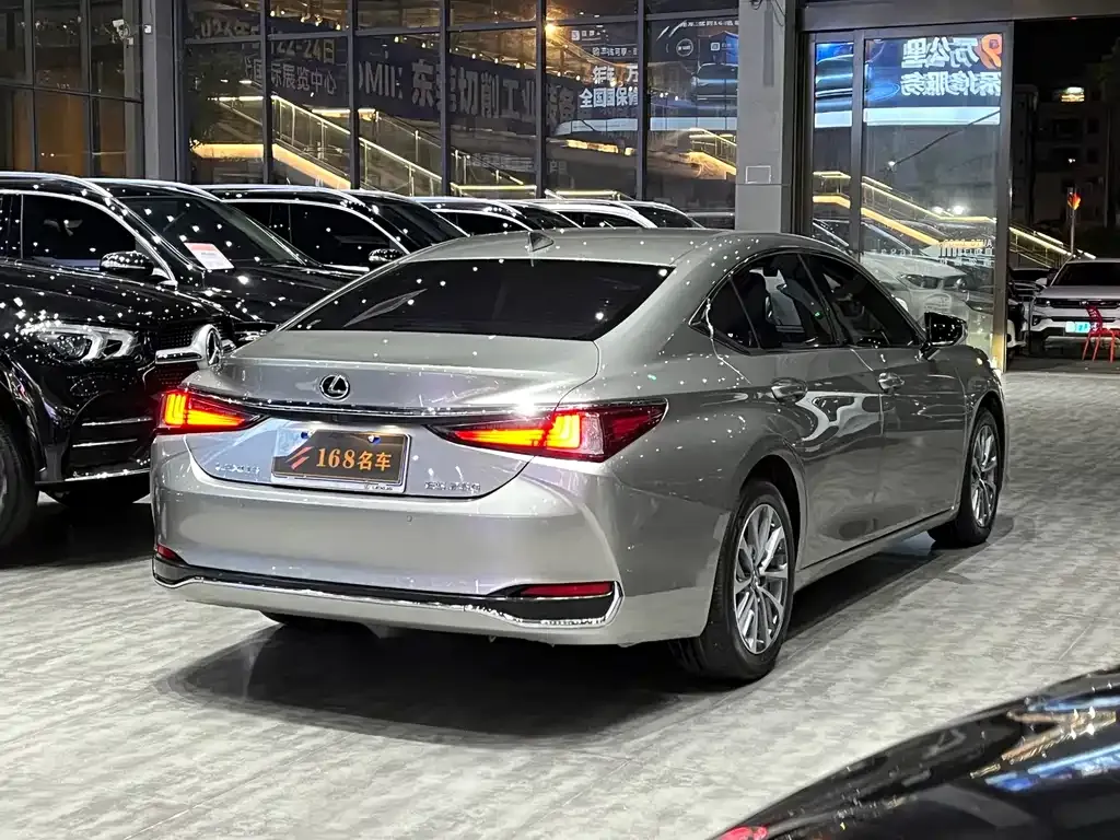 Lexus ES 2022 из CN, фото 8