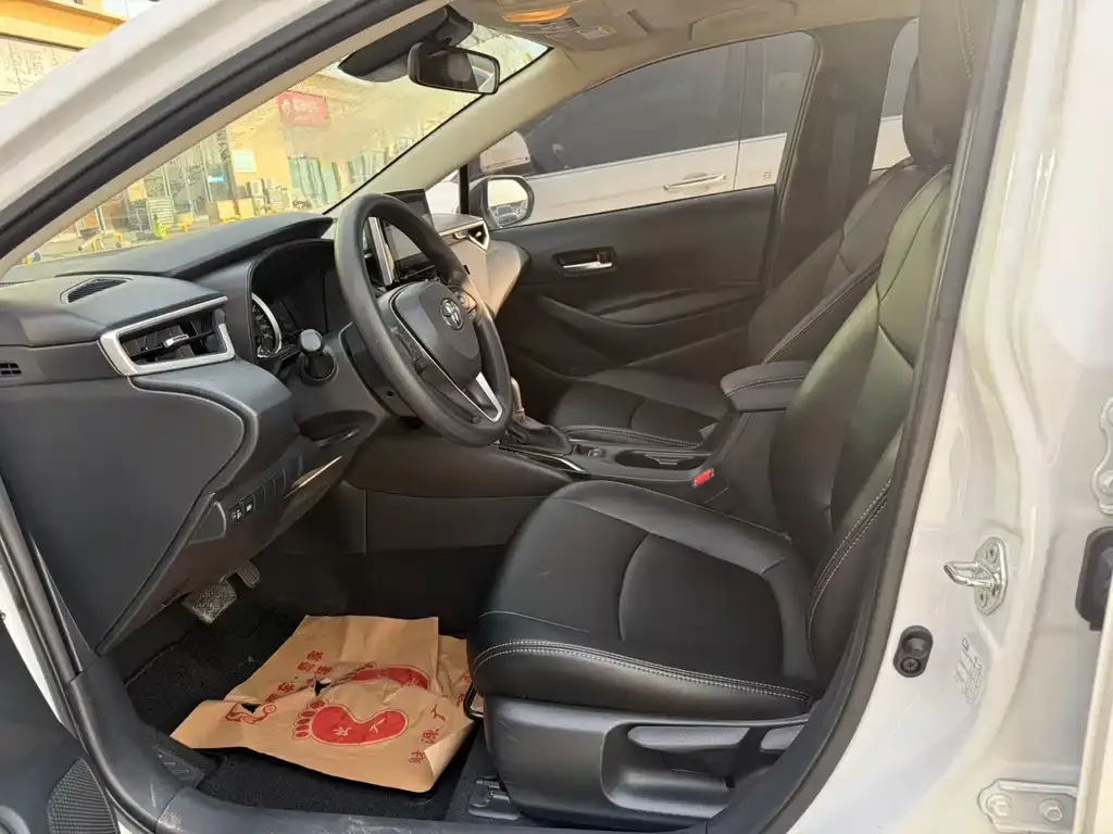 Toyota Corolla 2021 из CN, фото 10