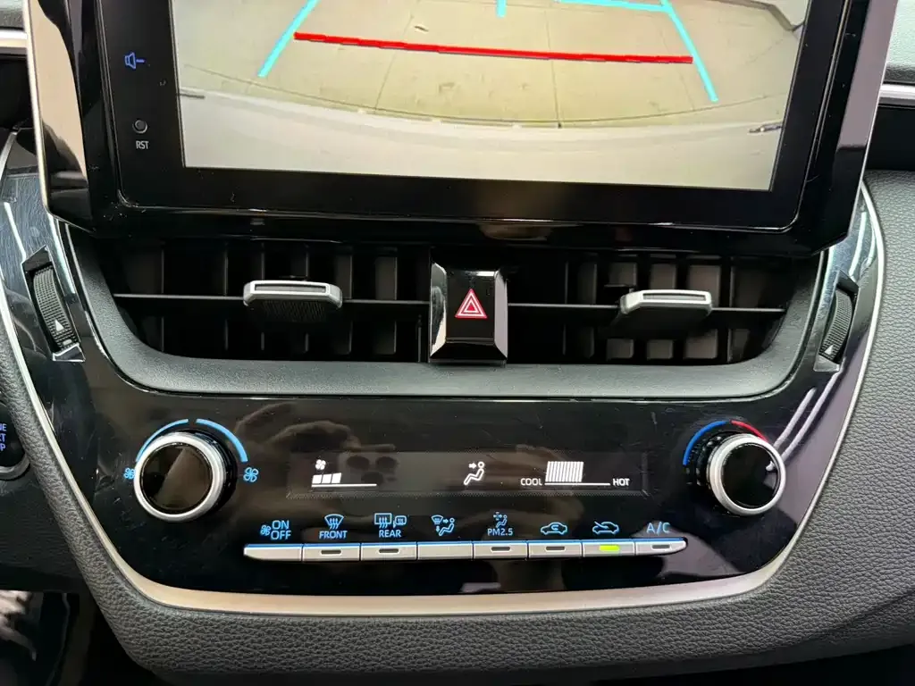 Toyota Corolla 2021 из CN, фото 9