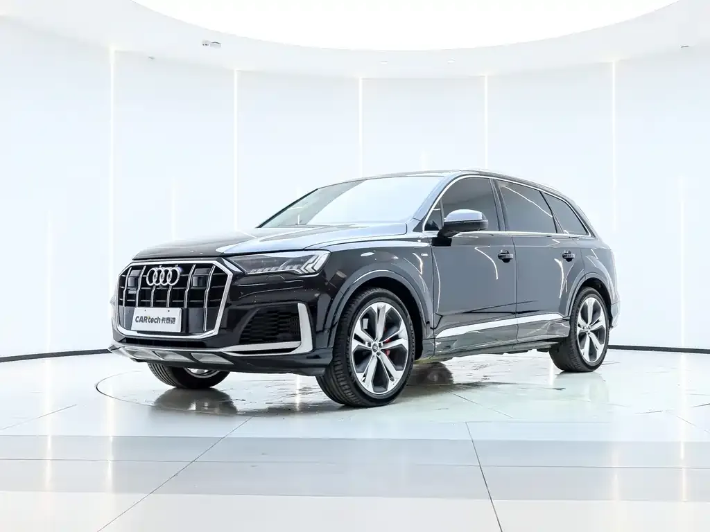 Audi Q7 — фото 6