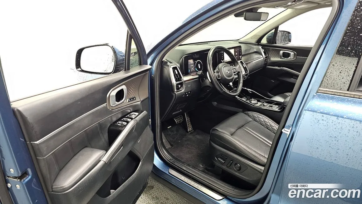 Kia Sorento — фото 10