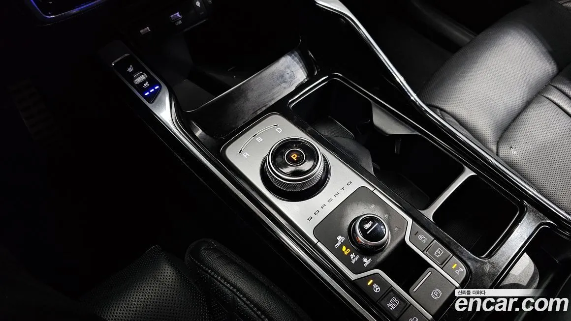 Kia Sorento — фото 9