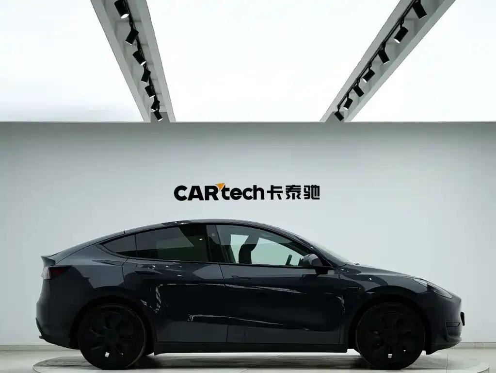 Tesla Model Y 2024 из CN, фото 5
