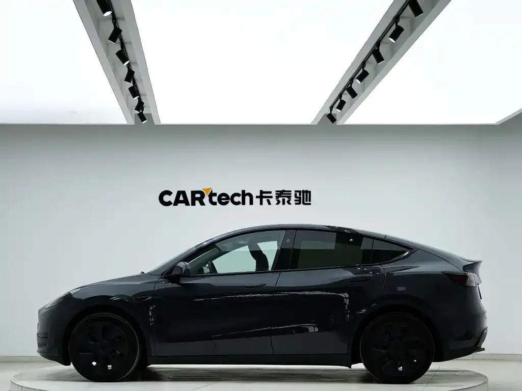 Tesla Model Y 2024 из CN, фото 4
