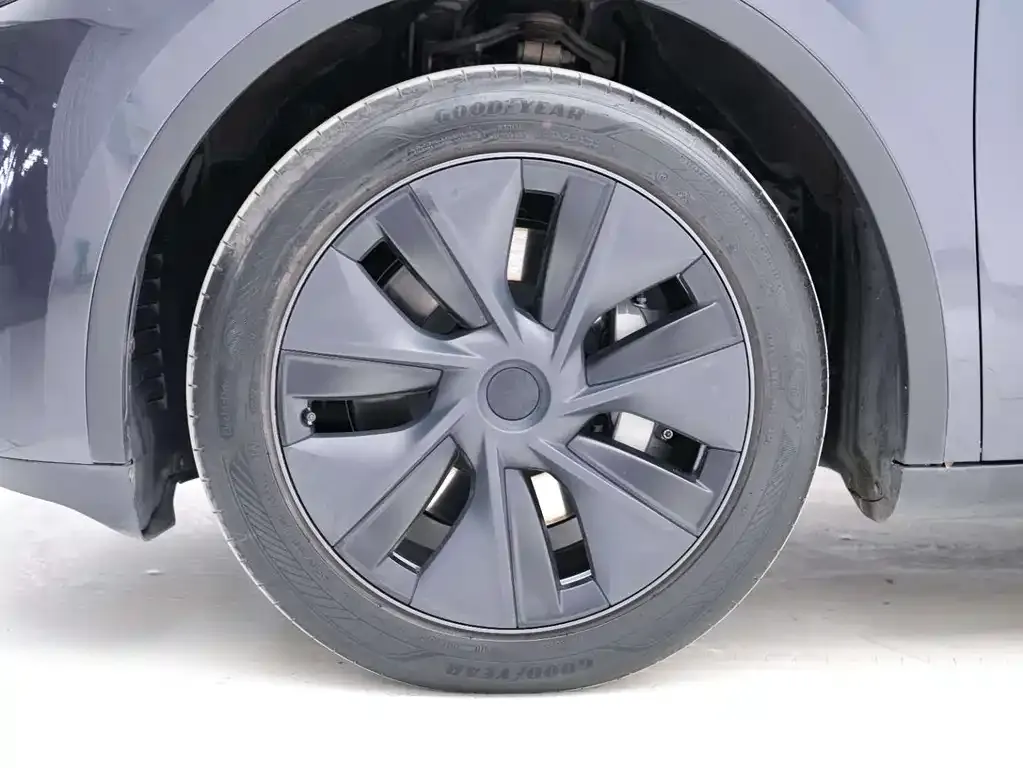 Tesla Model Y 2024 из CN, фото 8