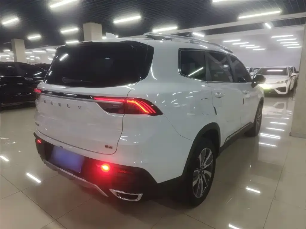 Geely Haoyue 2022 из CN, фото 2