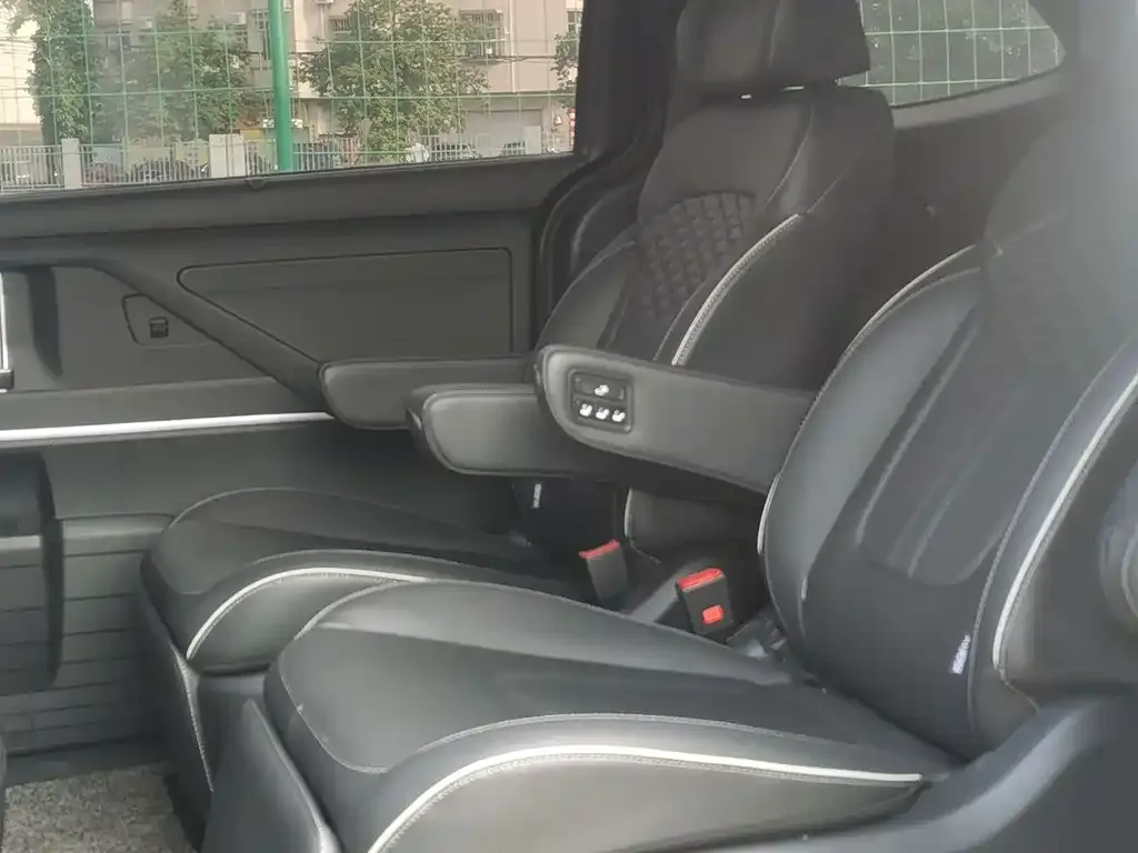 Hyundai Custo 2023 из CN, фото 5