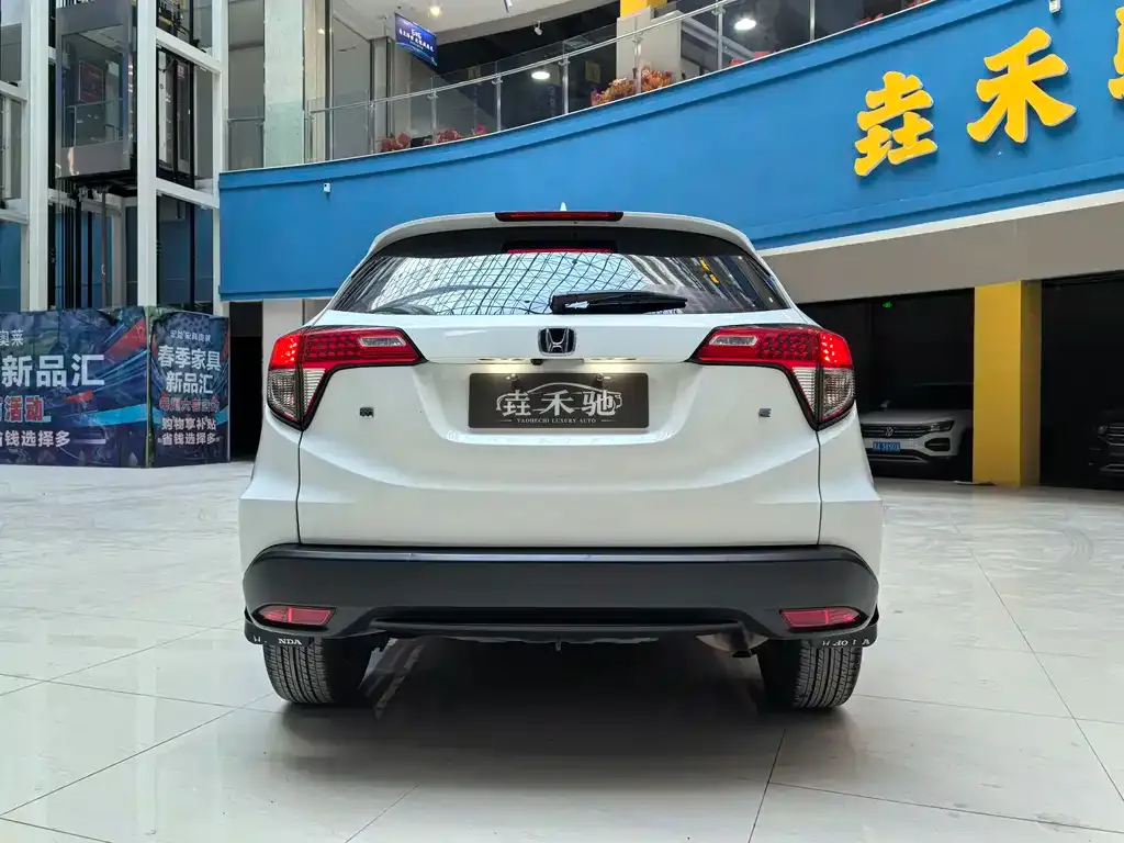Honda Vezel — фото 6