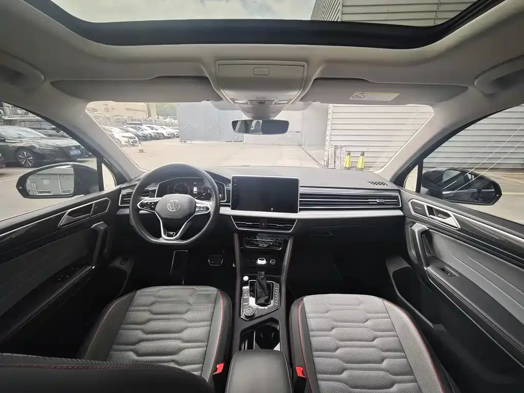 Volkswagen Tiguan L 2022 из CN, фото 6