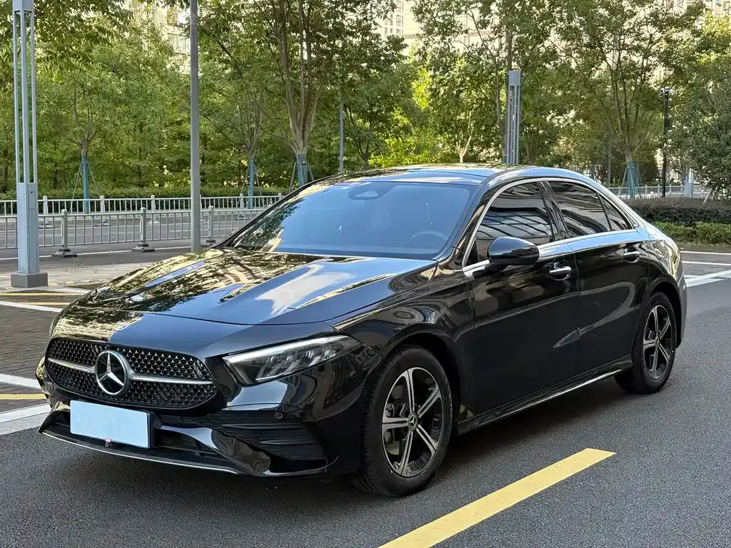 Mercedes-Benz A-Class — фото 1