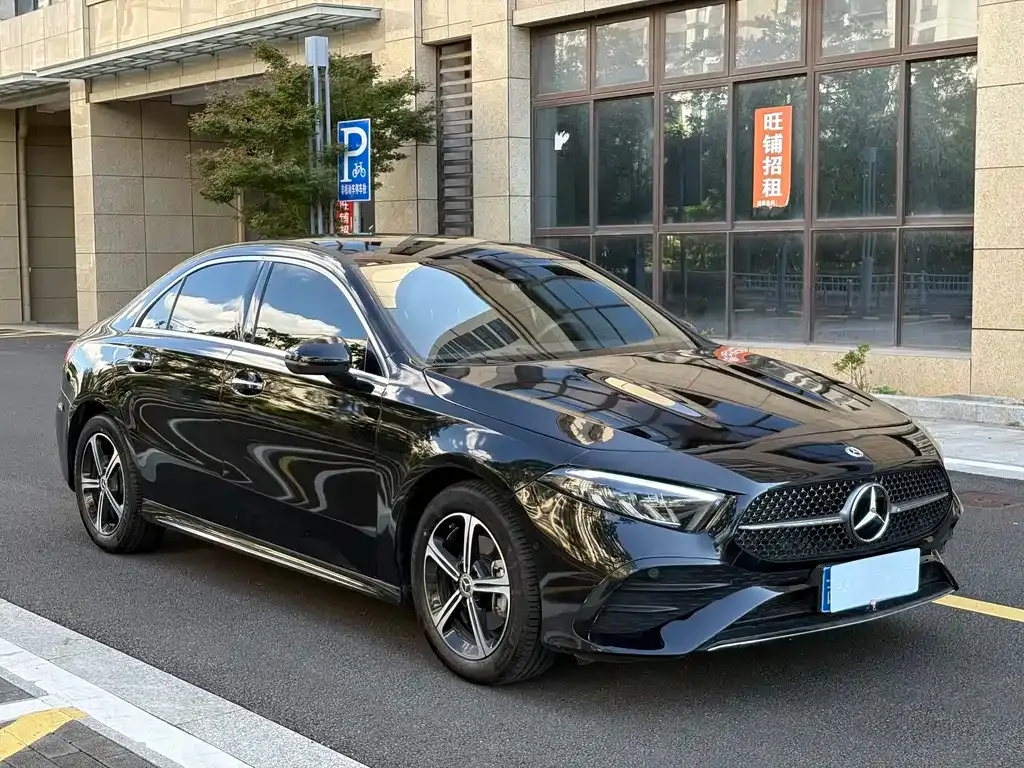 Mercedes-Benz A-Class — фото 8