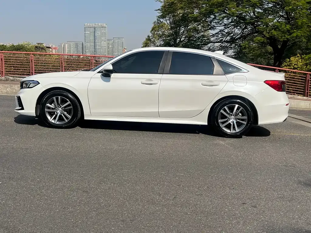 Honda Civic — фото 5