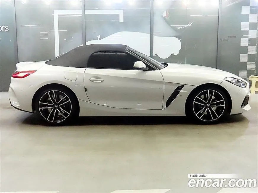 BMW Z4 2024 из KR, фото 2