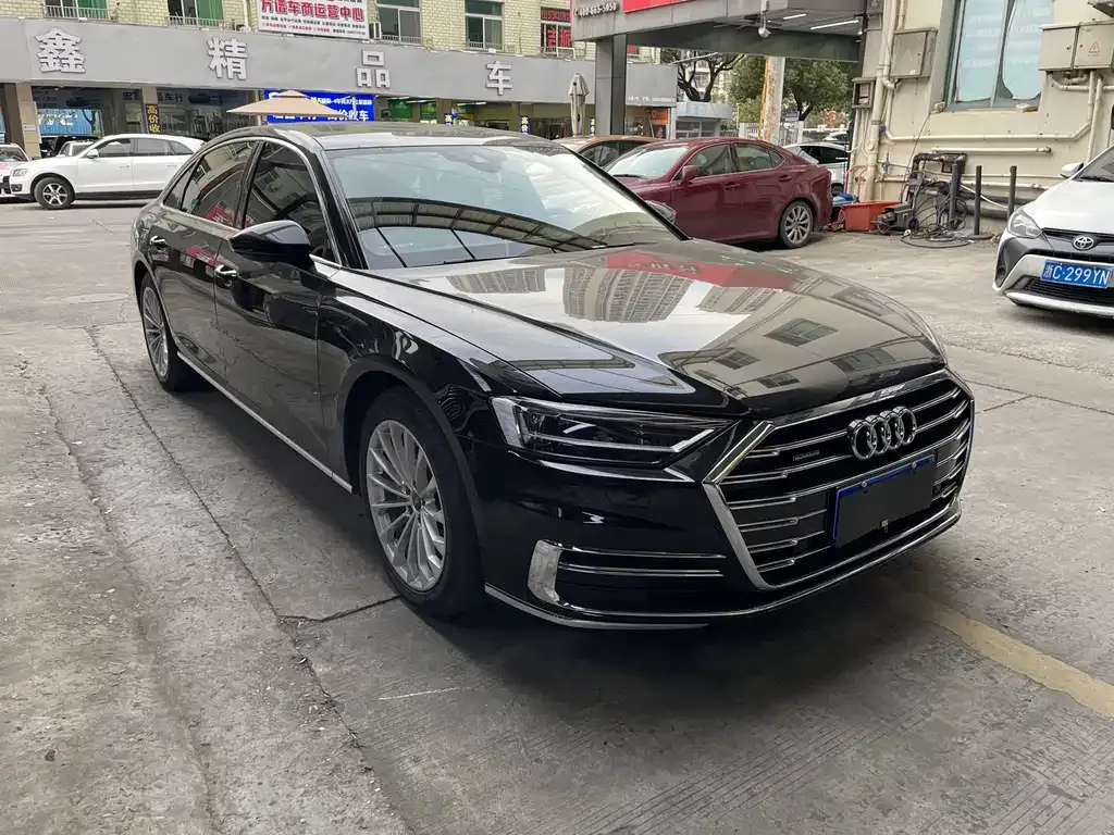 Audi A8 2021 из CN, фото 3