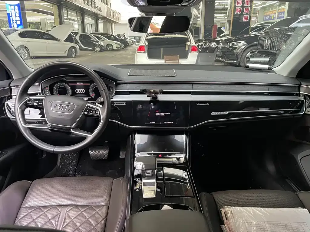 Audi A8 2021 из CN, фото 5