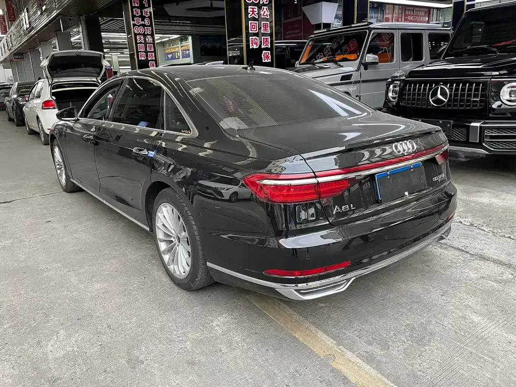 Audi A8 2021 из CN, фото 7