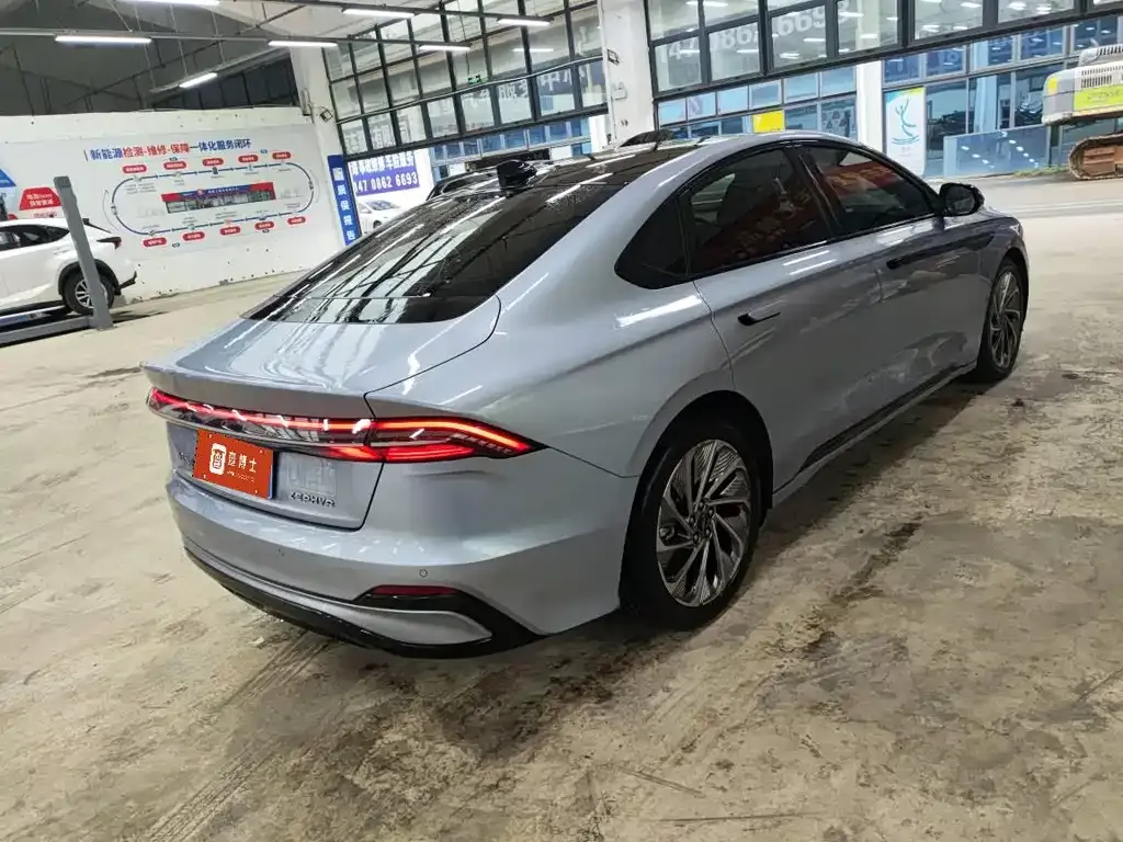 Lincoln Z 2024 из CN, фото 6