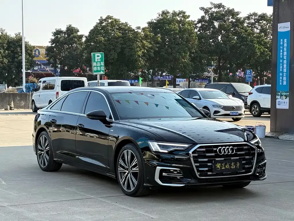 Audi A6L — фото 6