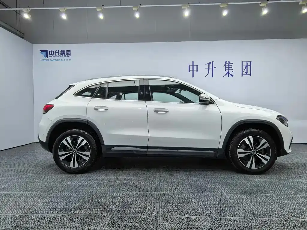 Mercedes-Benz GLA — фото 10