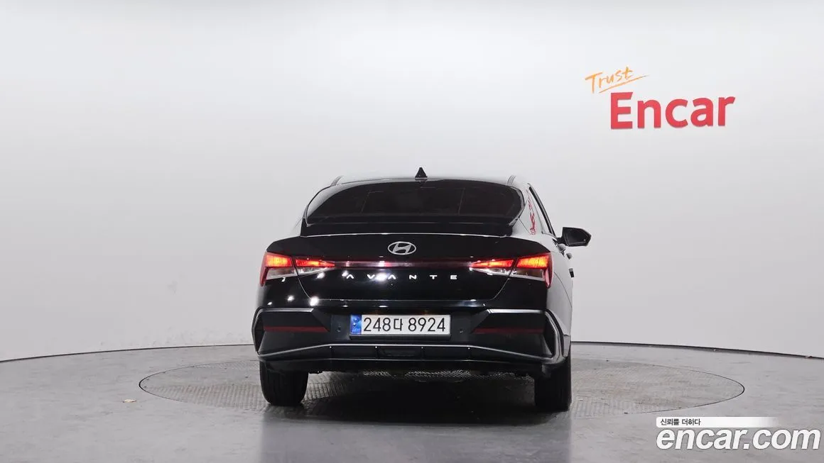 Hyundai AVANTE — фото 2